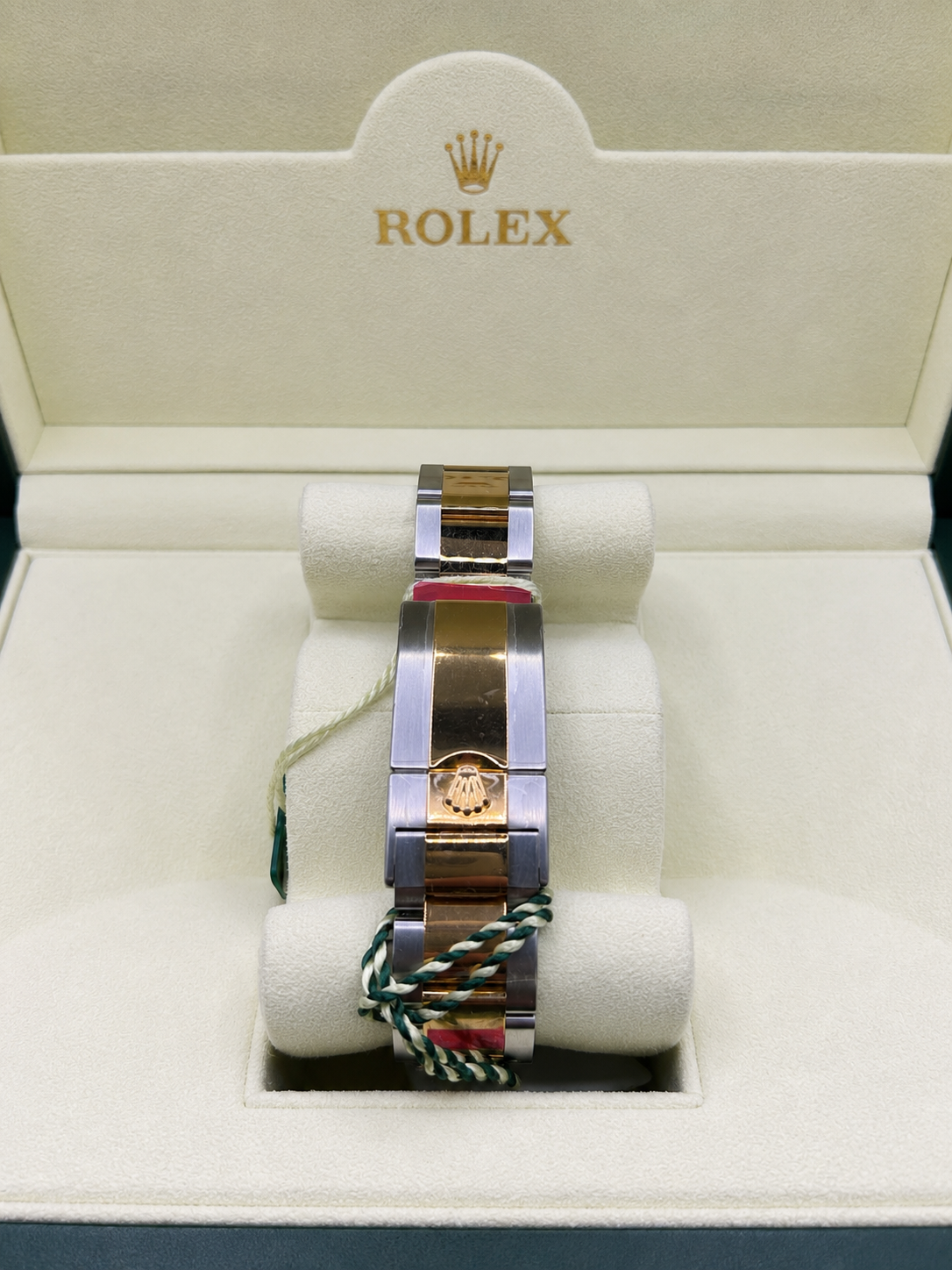 Rolex GMT-Master II – Complete Set 2009 still stickered.