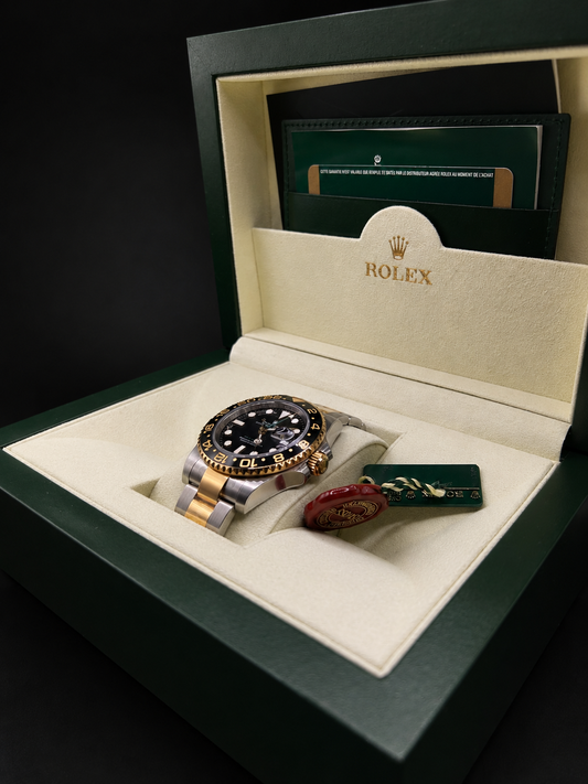 Rolex GMT-Master II – Complete Set 2009 still stickered.